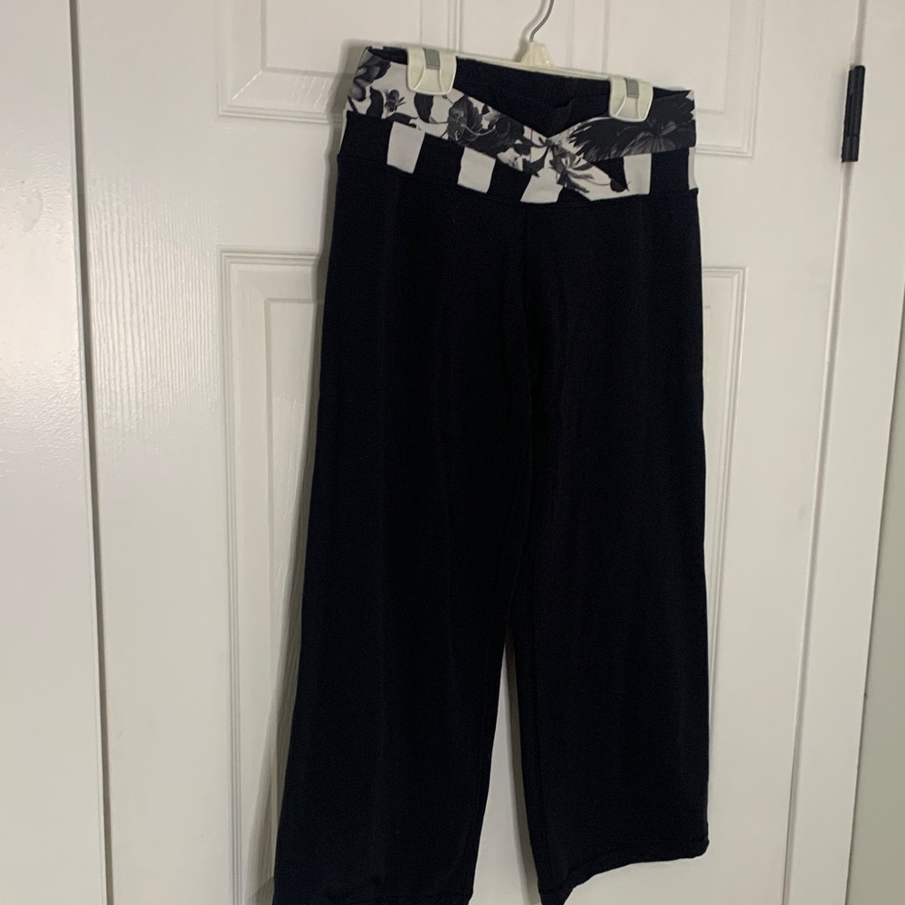 LULULEMON capris 6